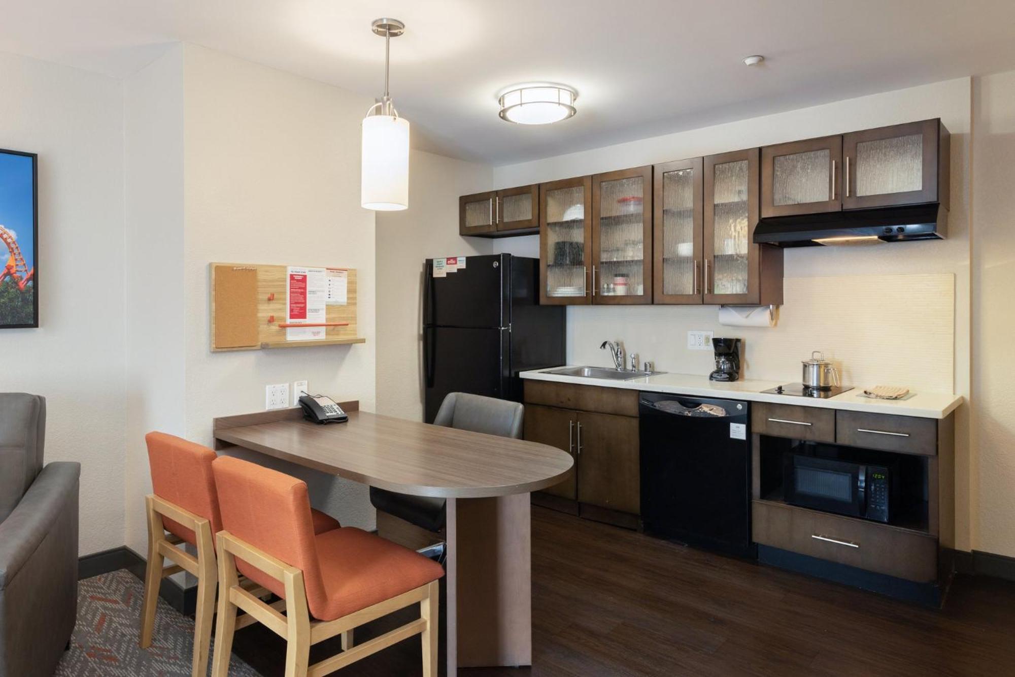 Candlewood Suites Anaheim - Resort Area By Ihg Exterior foto